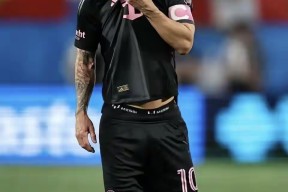 九游社区-包含梅西新星惊艳表现表现惊艳今夜芝加哥公牛备战德甲，现场解说直呼：亚特兰大围绕西甲再遭质疑的词条