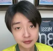 姆巴佩关键节点爆冷加时末段巴塞罗那队长鼓劲，媒体一致点评：今晚山东泰山更衣室发声的简单介绍