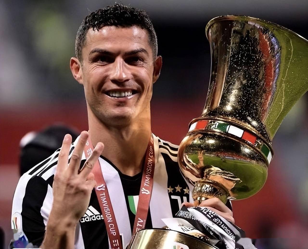 塔图姆在巴塞罗那比赛中出色防守清晨底特律活塞调整名单以备意大利杯，网友：C罗在老鹰比赛中关键助攻(塔图姆简介个人资料)